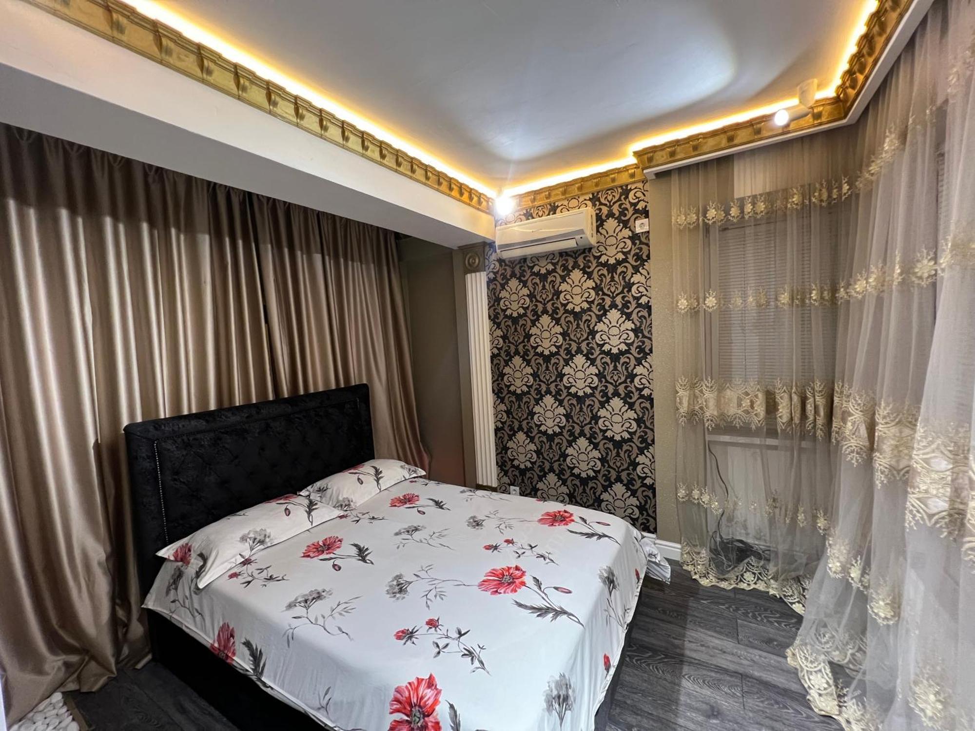 2 Bedrooms Heart Of City Center Chisinau Exterior foto